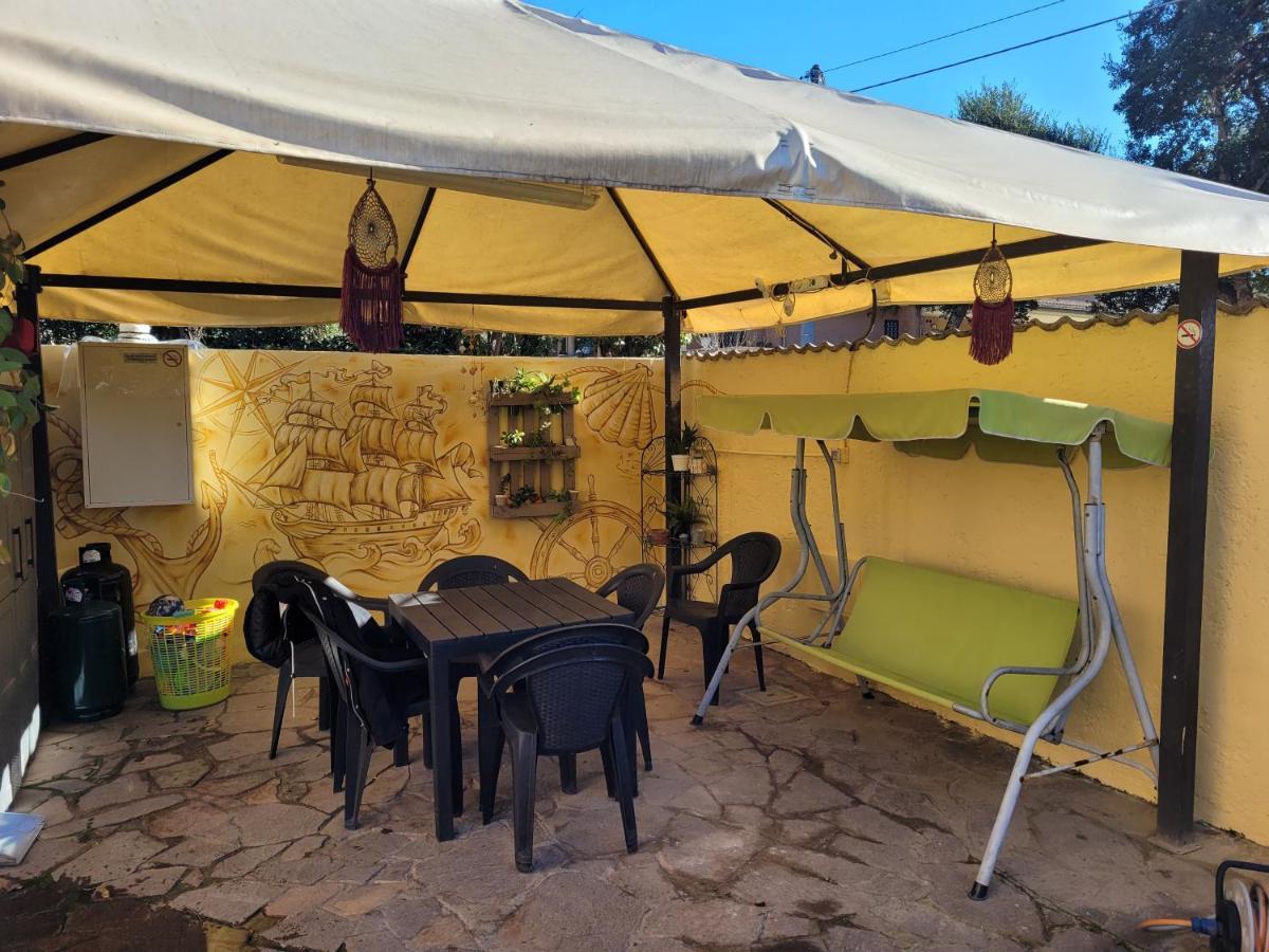 Villa Rimini - Seaview & Roman Holidays Apartments - Garden&Beach 300Mt อันซีโอ ภายนอก รูปภาพ