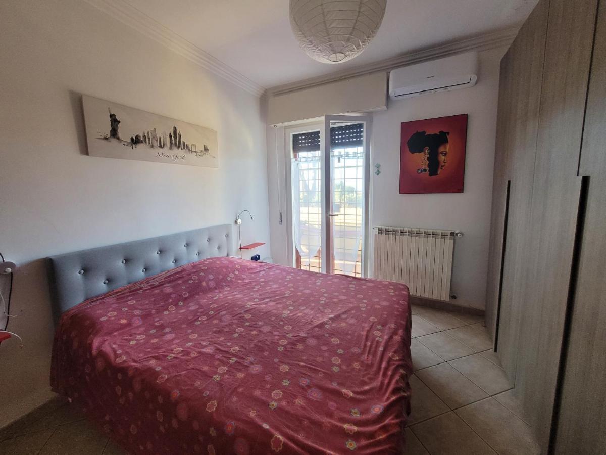 Villa Rimini - Seaview & Roman Holidays Apartments - Garden&Beach 300Mt อันซีโอ ภายนอก รูปภาพ