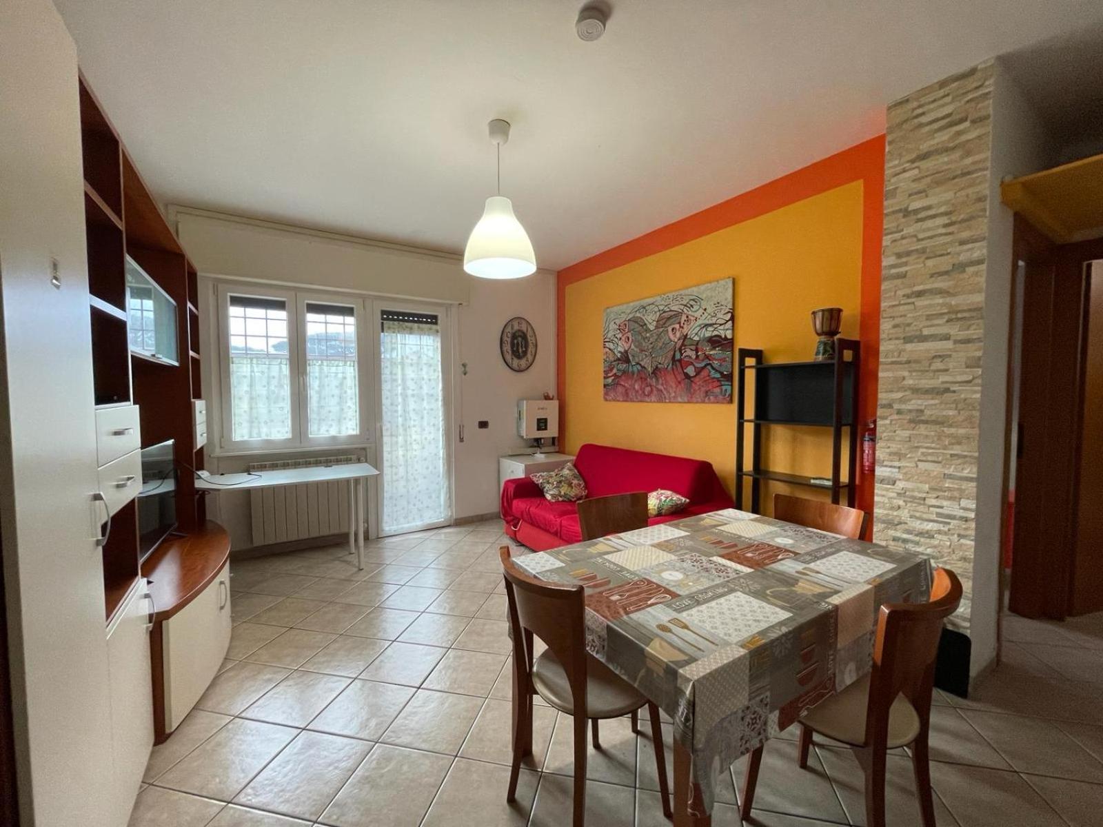 Villa Rimini - Seaview & Roman Holidays Apartments - Garden&Beach 300Mt อันซีโอ ภายนอก รูปภาพ