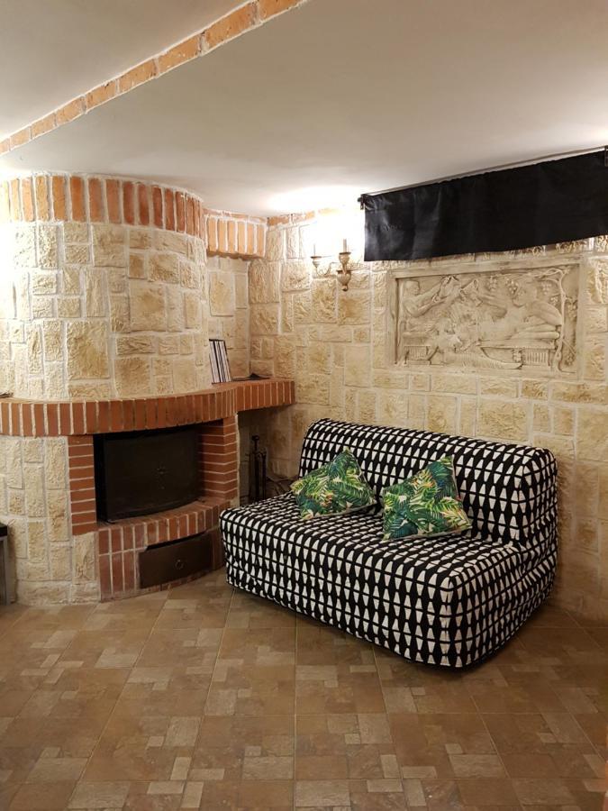 Villa Rimini - Seaview & Roman Holidays Apartments - Garden&Beach 300Mt อันซีโอ ภายนอก รูปภาพ